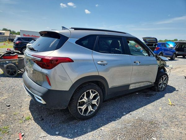2023 KIA SELTOS EX
