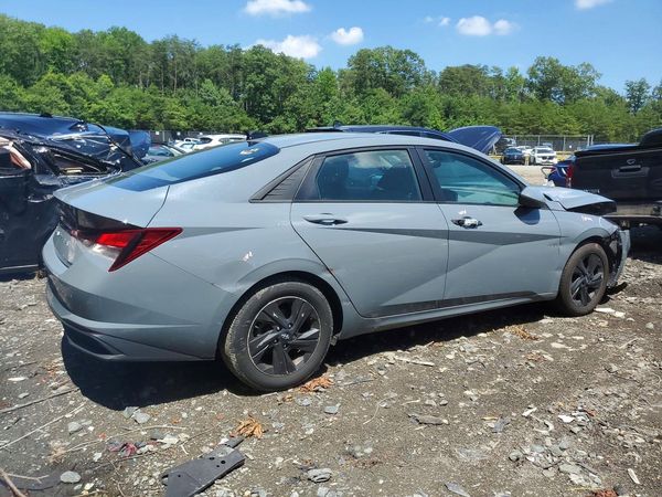 2021 HYUNDAI ELANTRA Blue