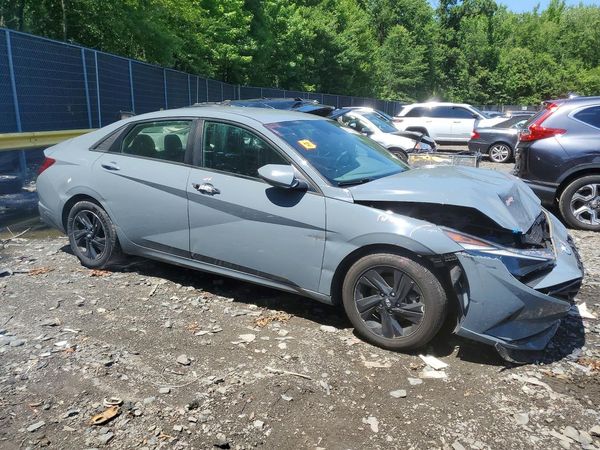 2021 HYUNDAI ELANTRA Blue