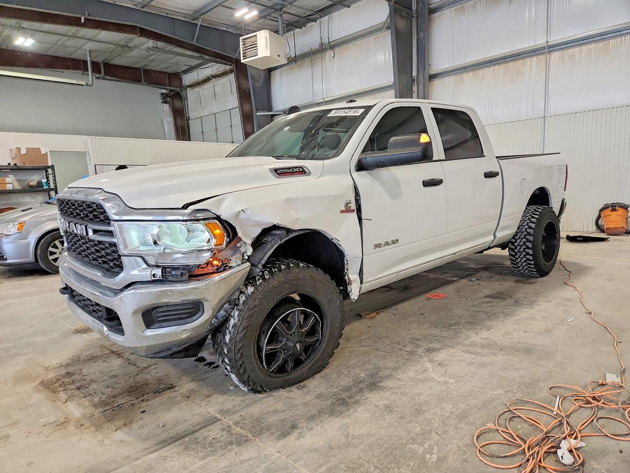 2022 RAM 2500 TRADESMAN CREW CAB 4X4