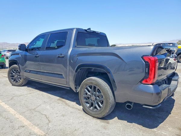 2024 TOYOTA TUNDRA Platinum