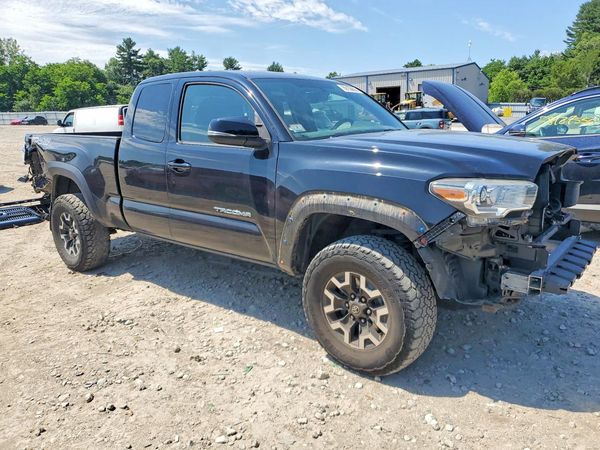 2016 TOYOTA TACOMA