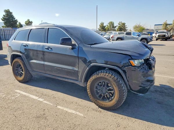 2018 JEEP GRAND CHEROKEE LAREDO 4X2