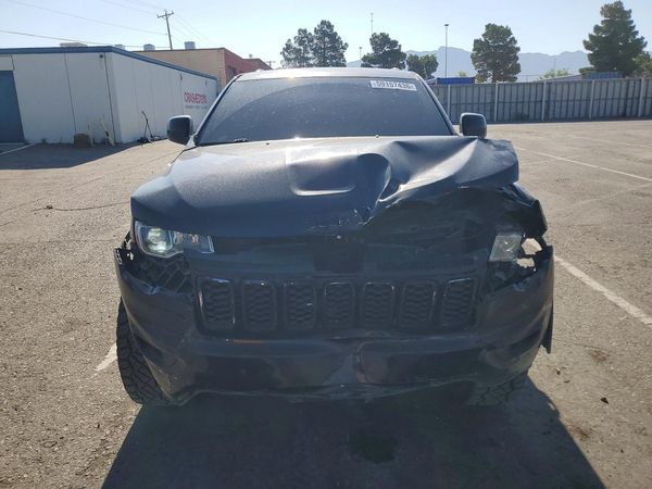 2018 JEEP GRAND CHEROKEE LAREDO 4X2