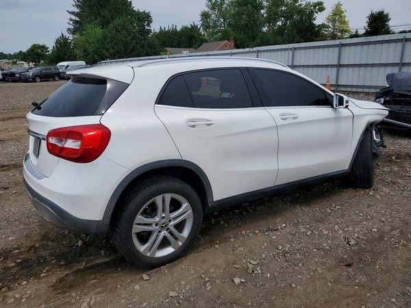 2020 MERCEDES-BENZ GLA GLA250