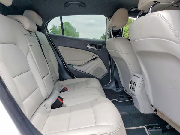 2020 MERCEDES-BENZ GLA GLA250