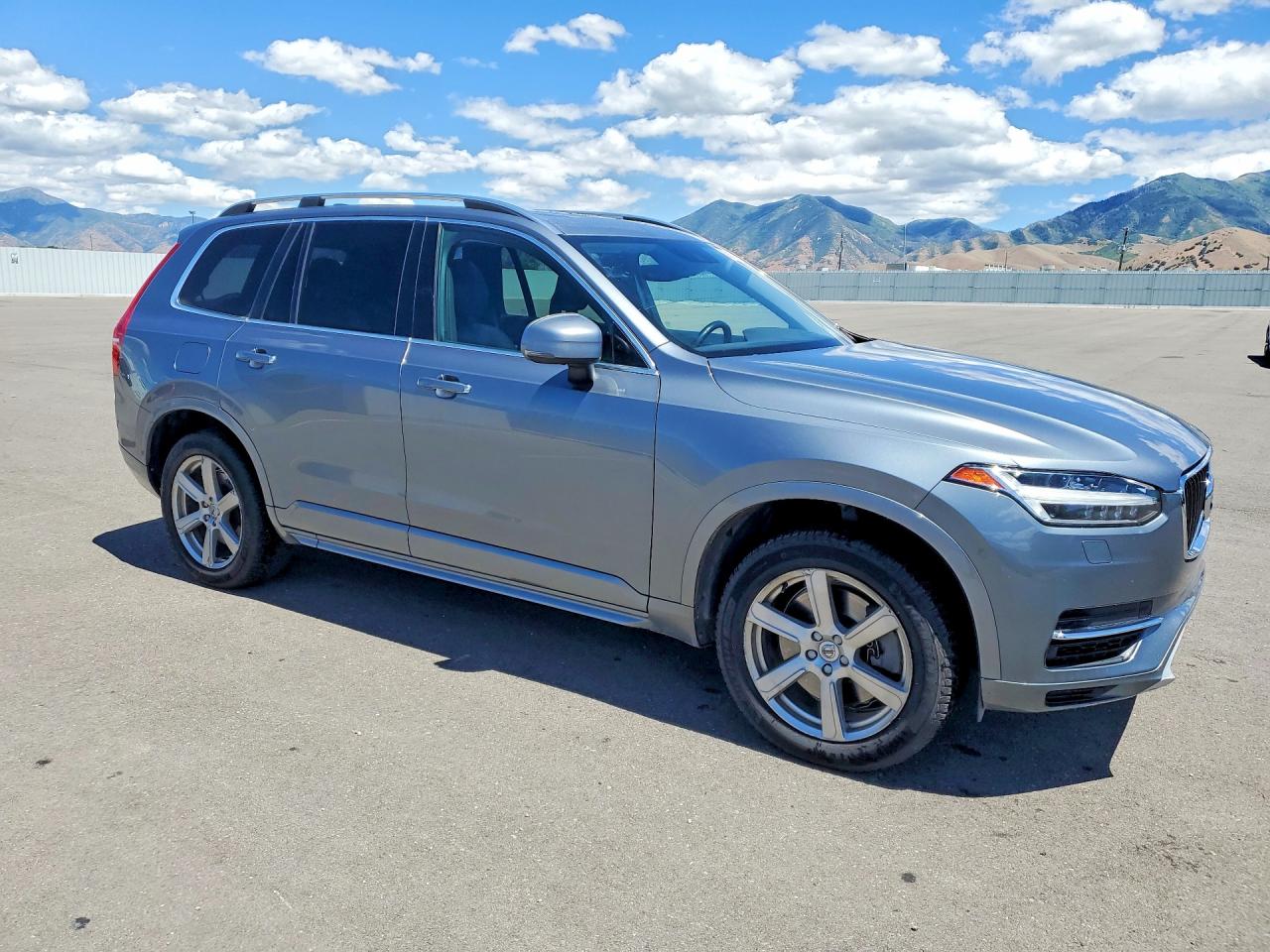 2016 VOLVO XC90 SV42 Momentum
