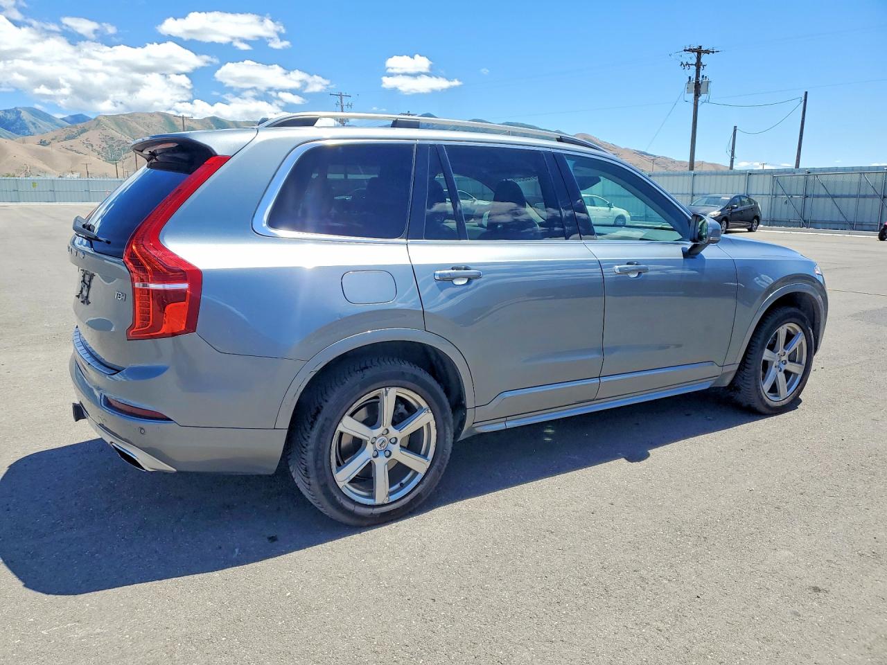2016 VOLVO XC90 SV42 Momentum