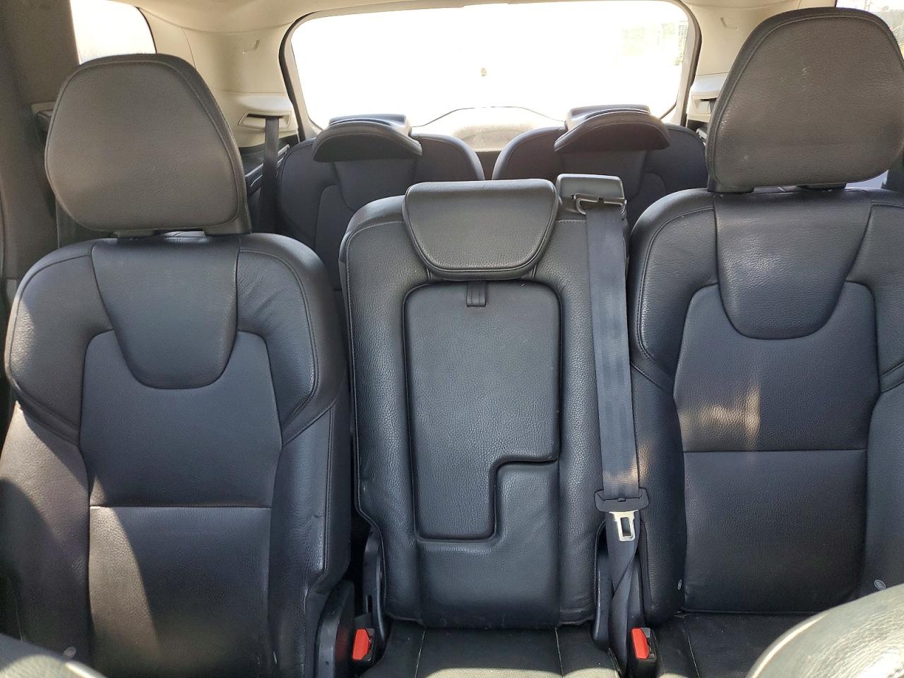 2016 VOLVO XC90 SV42 Momentum