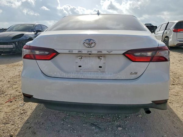 2022 TOYOTA CAMRY LE — DIRR