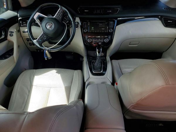 2022 NISSAN ROGUE SPORT SL
