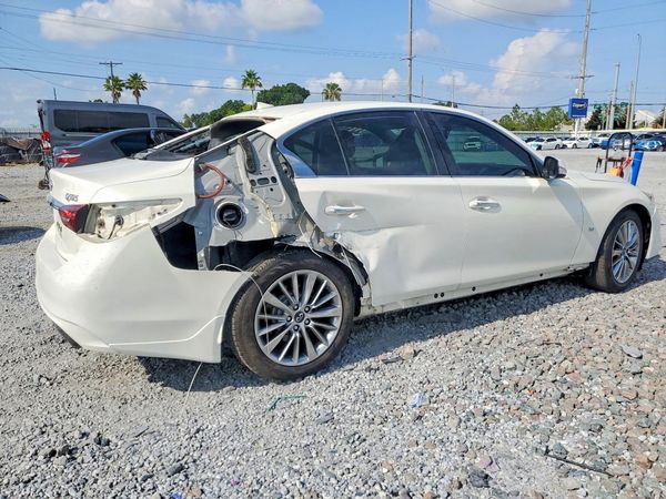 2018 INFINITI Q50