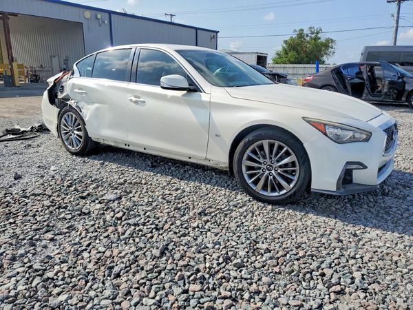 2018 INFINITI Q50