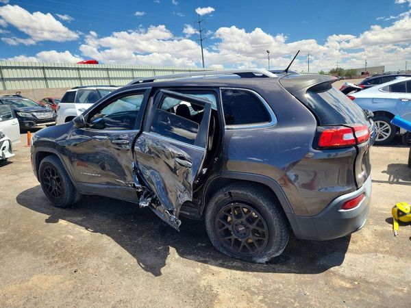2015 JEEP CHEROKEE LATITUDE 4X4