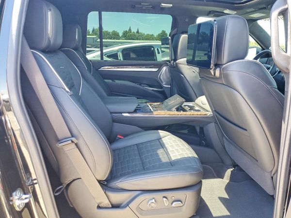 2025 CADILLAC ESCALADE Sport Platinum