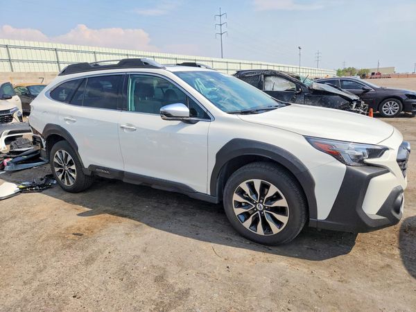 2024 SUBARU OUTBACK Touring