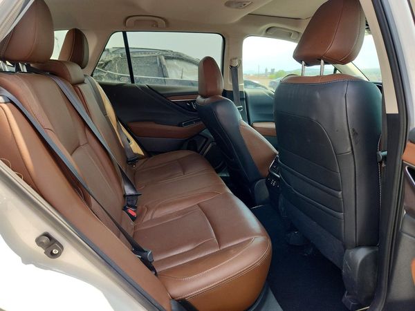2024 SUBARU OUTBACK Touring