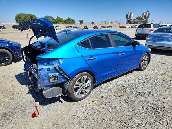 2017 HYUNDAI ELANTRA