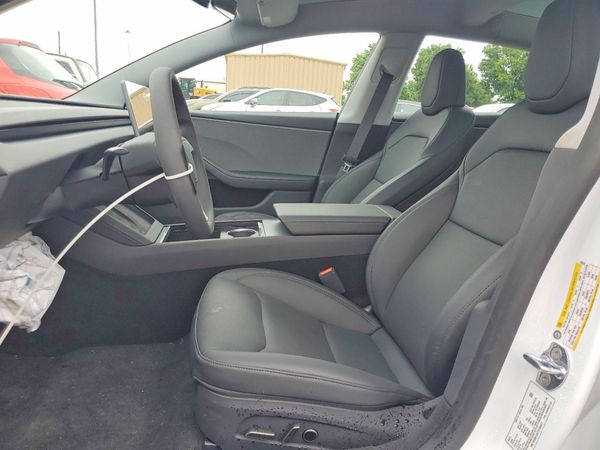 2026 TESLA MODEL 3