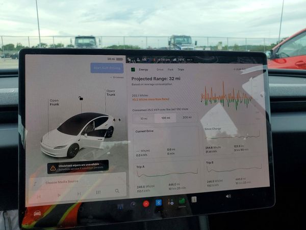 2026 TESLA MODEL 3