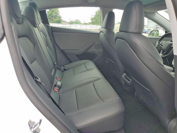 2026 TESLA MODEL 3