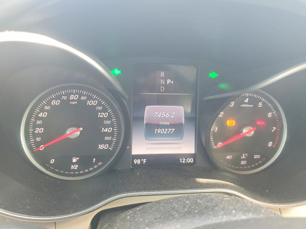 2016 MERCEDES-BENZ C C300