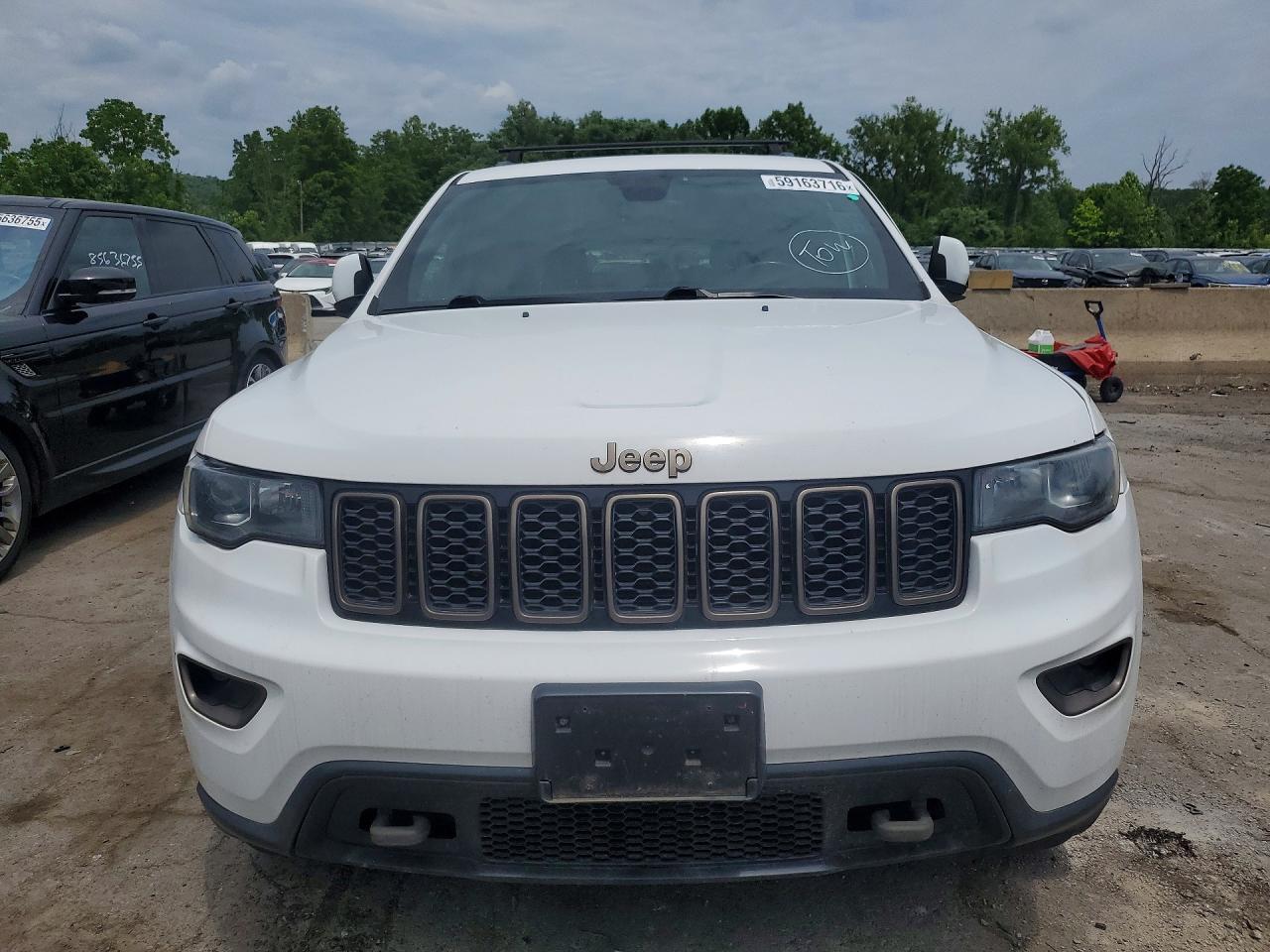 2017 JEEP GRAND CHEROKEE LAREDO 4X4