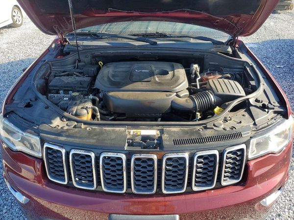 2017 JEEP GRAND CHEROKEE LAREDO 4X2