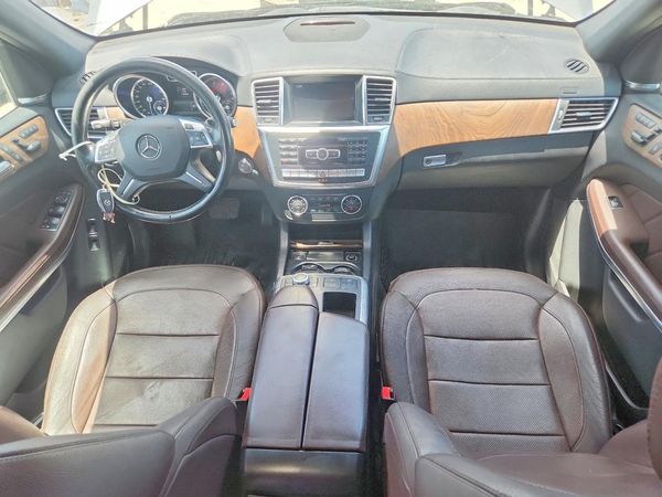 2015 MERCEDES-BENZ GL GL550 4MATIC