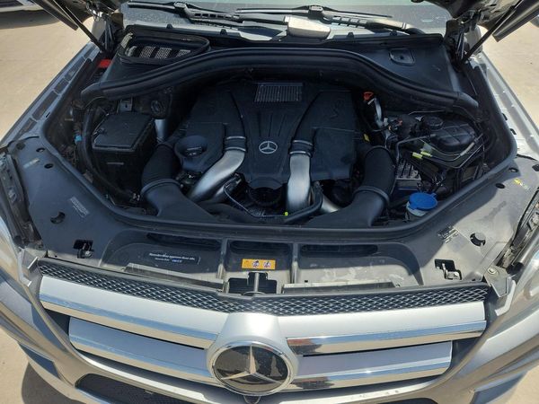 2015 MERCEDES-BENZ GL GL550 4MATIC