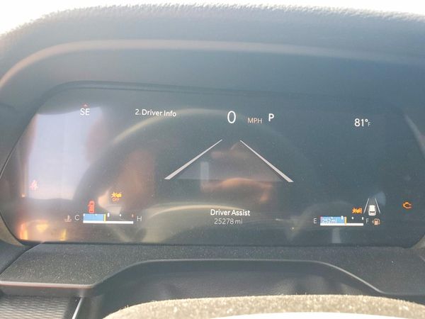 2025 JEEP GRAND CHEROKEE Laredo, Altitude