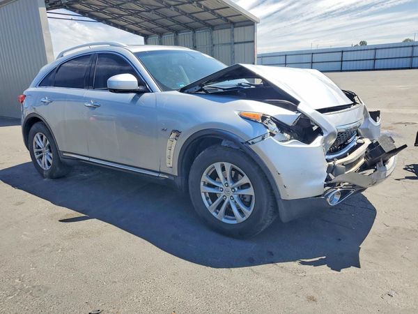 2017 INFINITI QX70
