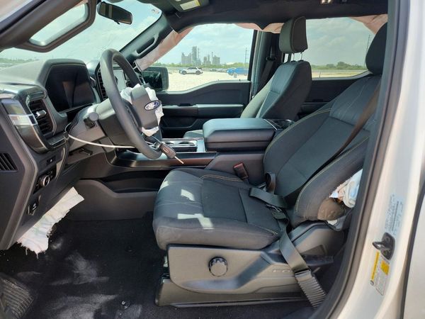 2025 FORD F150 STX