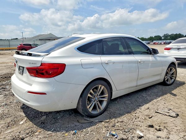 2018 BMW 330 xDrive GT