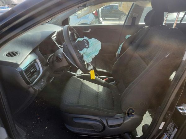 2022 KIA RIO LX, S