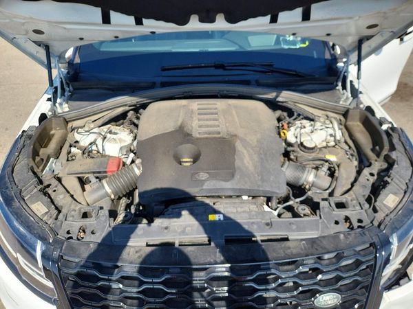 2021 LAND ROVER RANGE ROVER VELAR R-Dynamic HSE