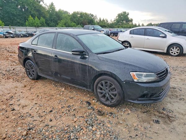 2017 VOLKSWAGEN JETTA SE