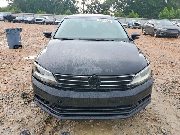 2017 VOLKSWAGEN JETTA SE