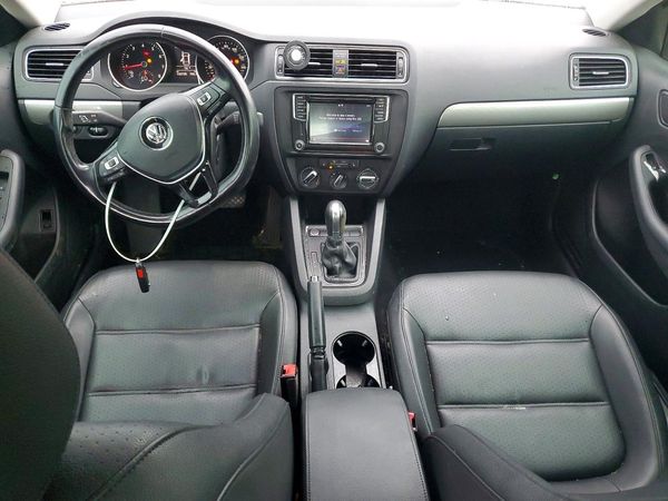 2017 VOLKSWAGEN JETTA SE