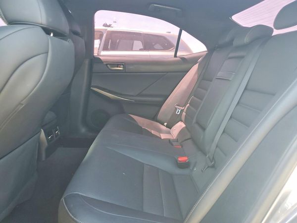 2017 LEXUS IS 200t
