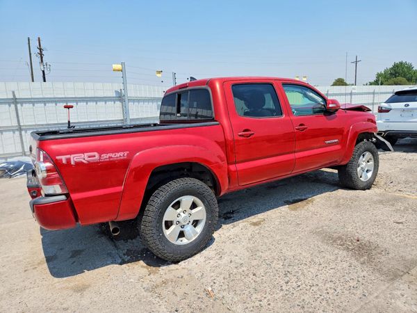2015 TOYOTA TACOMA Delux Grade