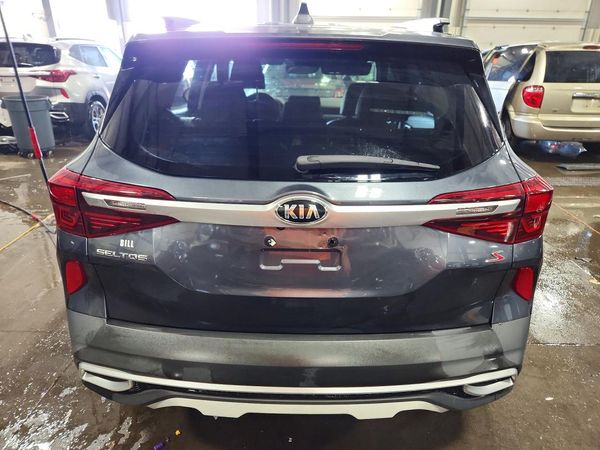 2021 KIA SELTOS S