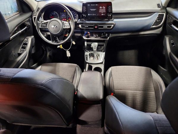 2021 KIA SELTOS S