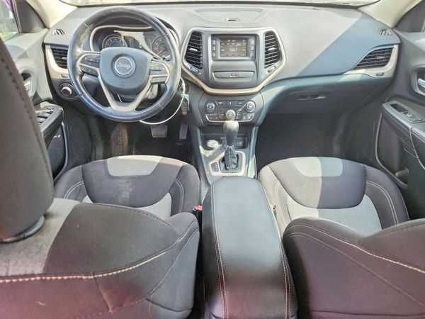 2015 JEEP CHEROKEE SPORT 4X4