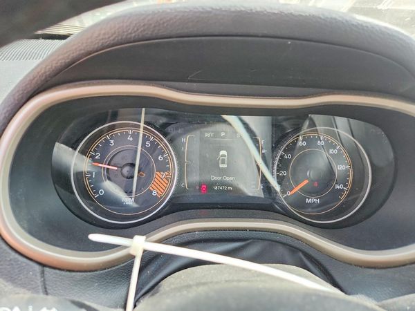 2015 JEEP CHEROKEE SPORT 4X4