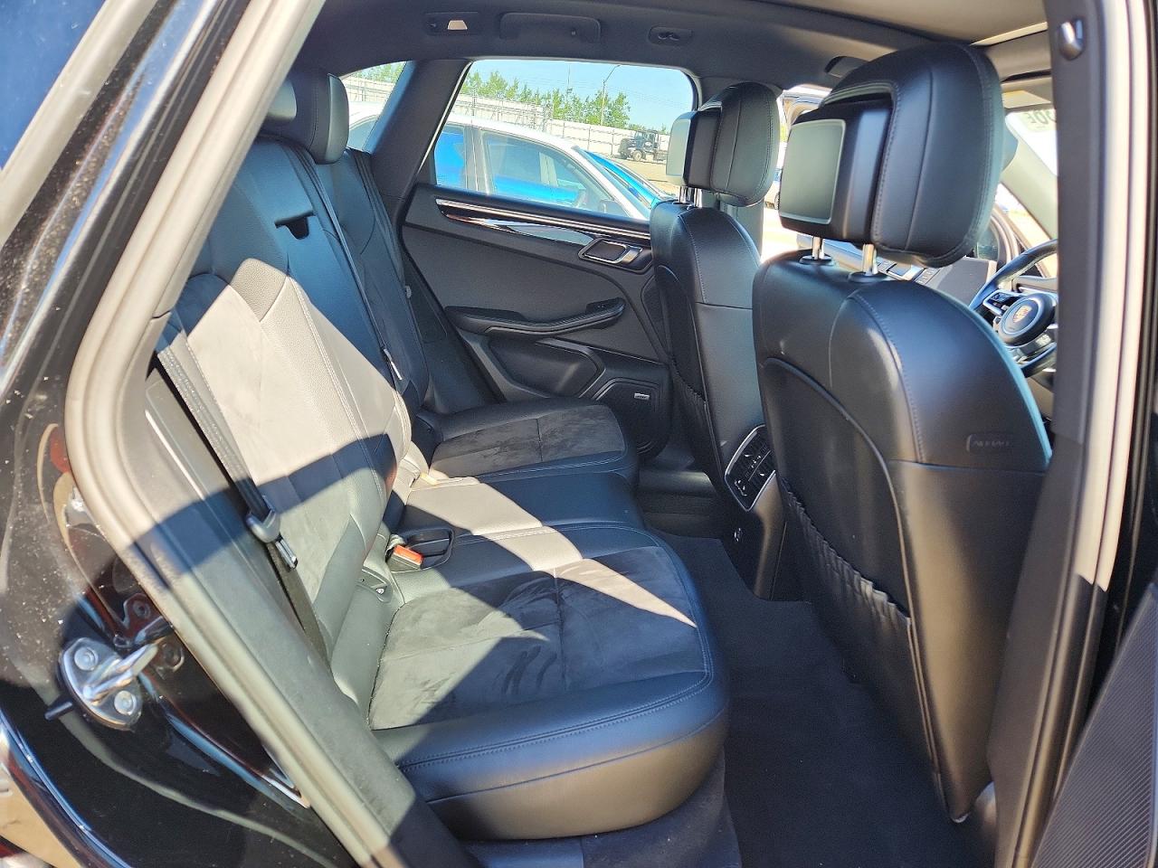 2018 PORSCHE MACAN Macan S