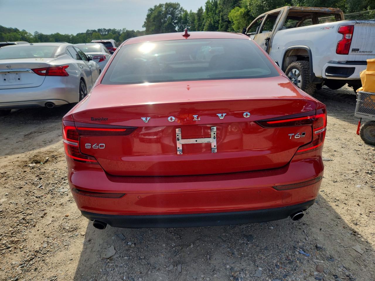 2019 VOLVO S60 Momentum