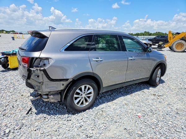 2017 KIA SORENTO L, LX