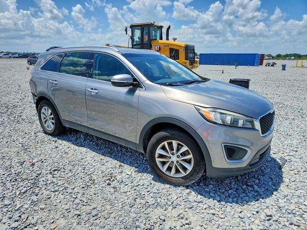2017 KIA SORENTO L, LX