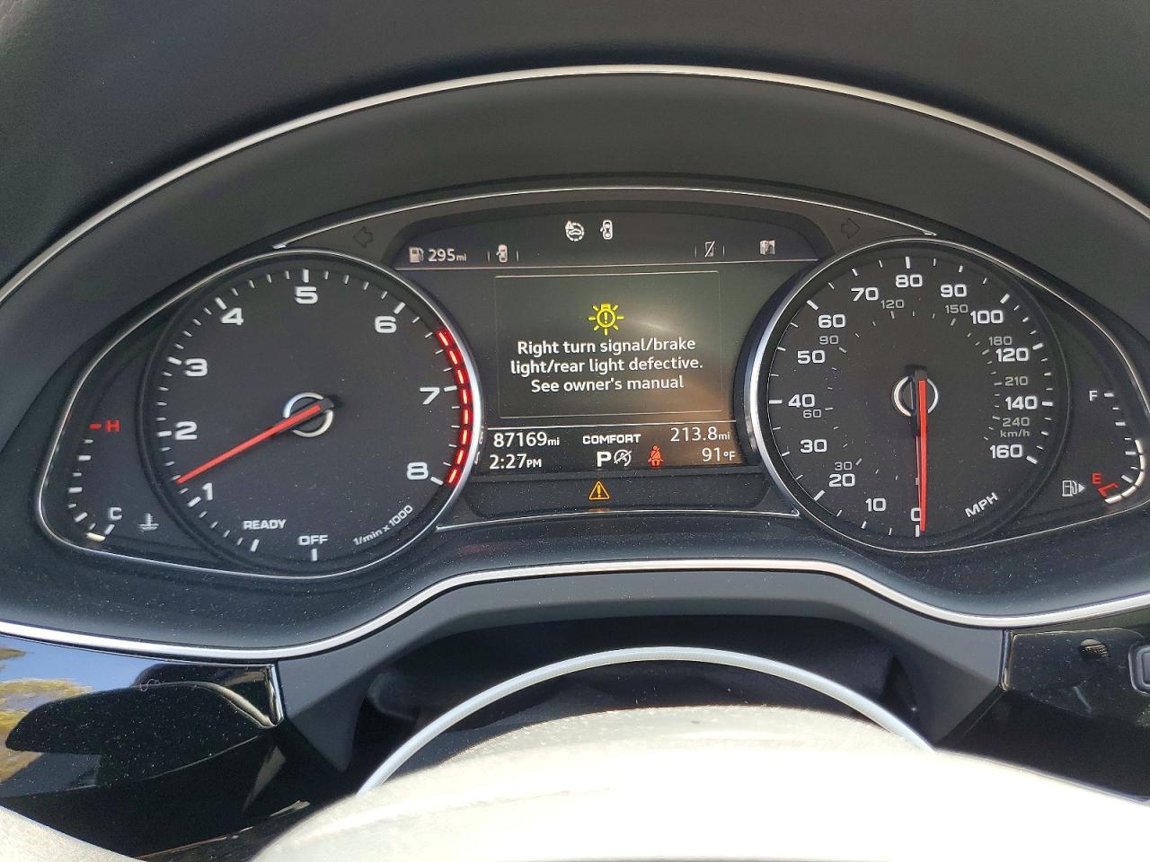 2017 AUDI Q7 quattro Premium Plus